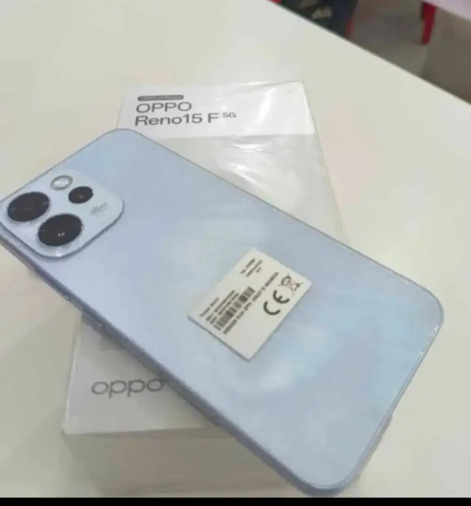 oppo reno 15f  5G 12/256,belum pernah bongkar,no minus,sseperti baru