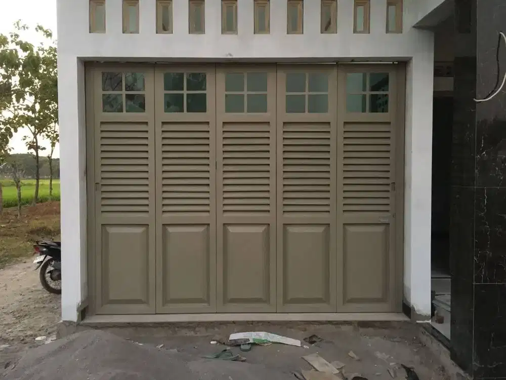 Pintu garasi besi handerson