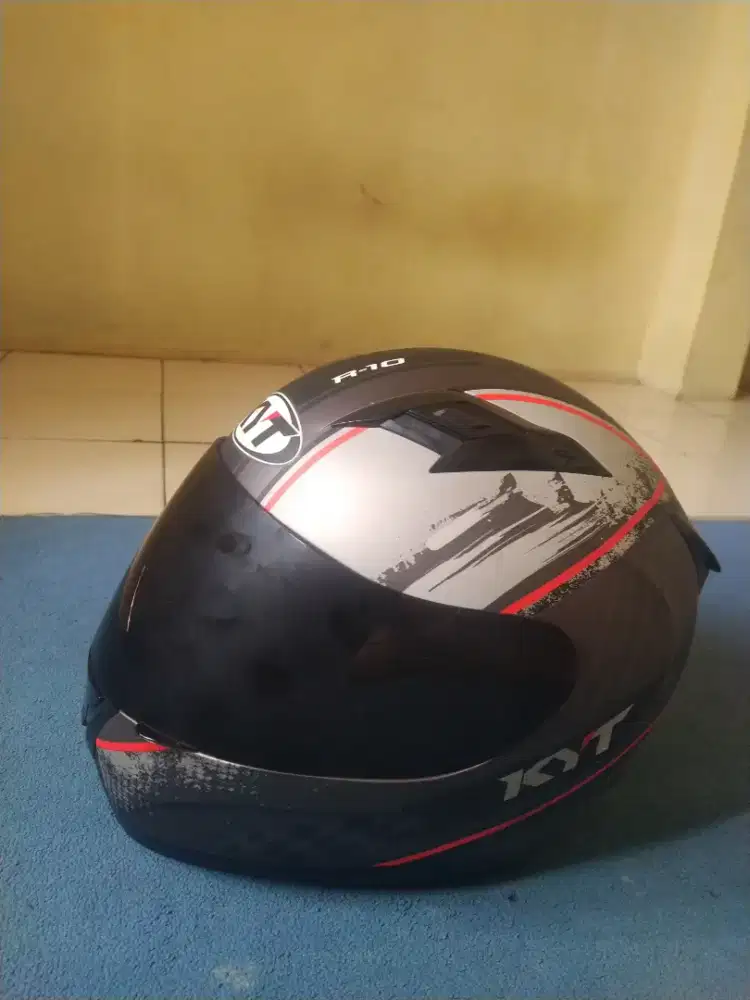 Jual helm KYT r10 nego
