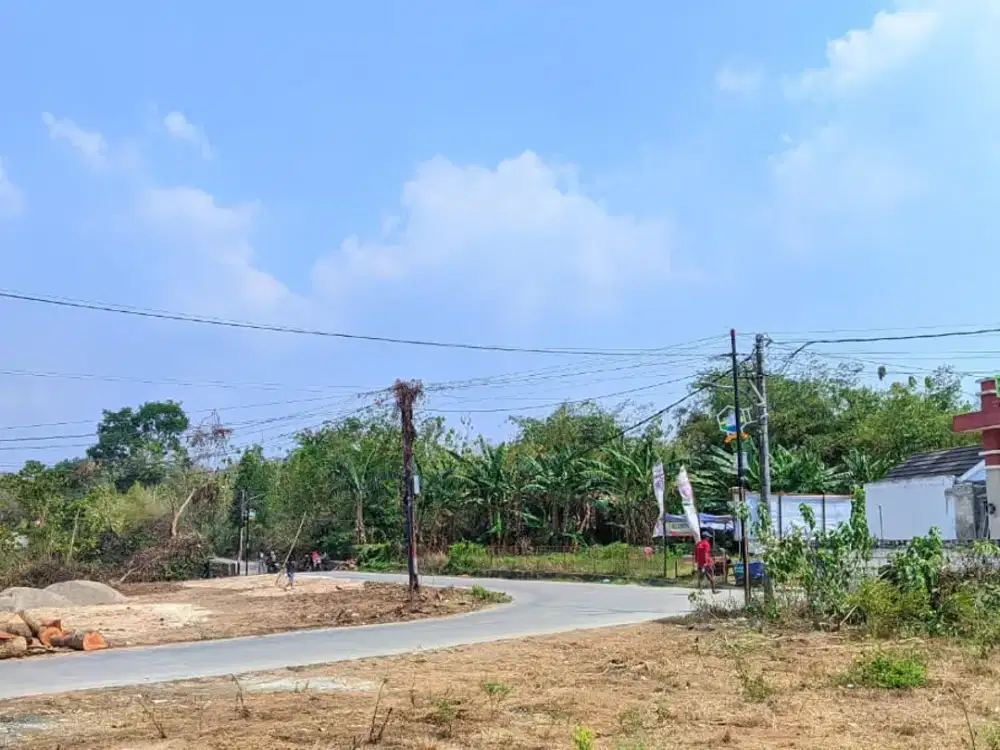 TANAH KAVLING PINGGIR JALAN DEPAN PERUMAHAN DI KASEMEN KOTA SERANG