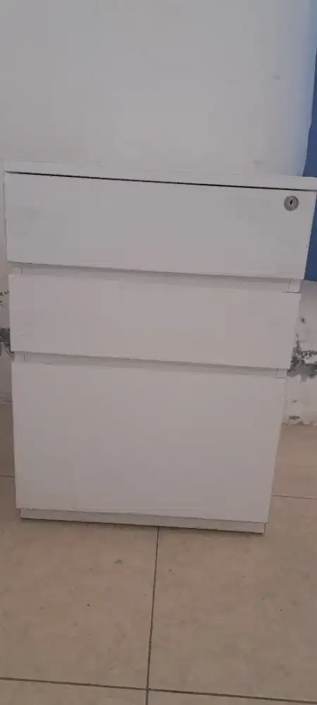Lemari 3 susun/ Drawer