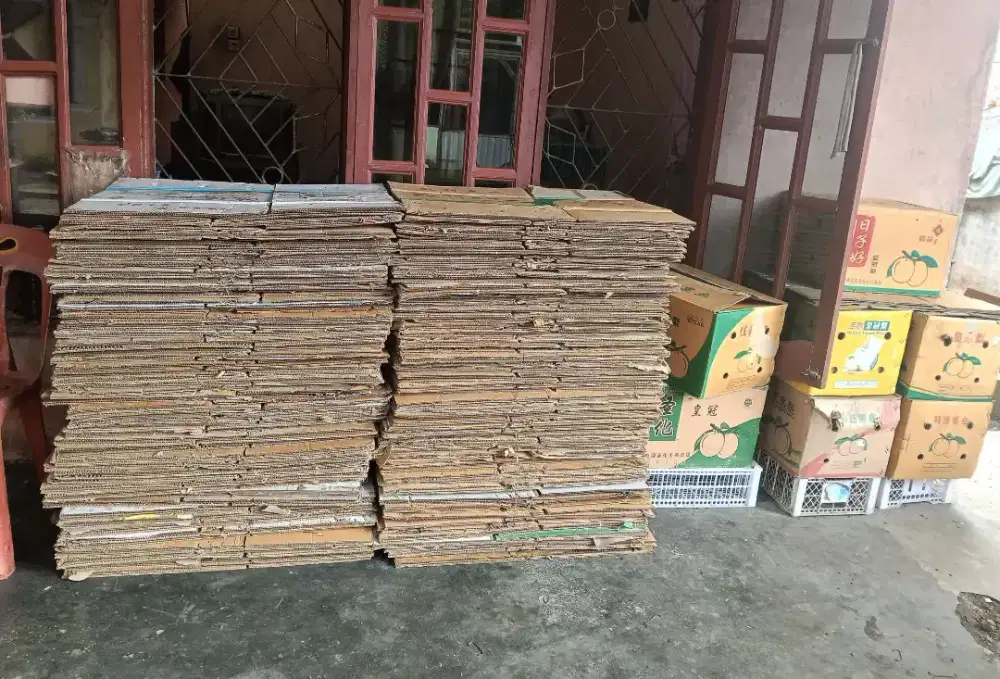 Kotak besar+tebal untuk hampers