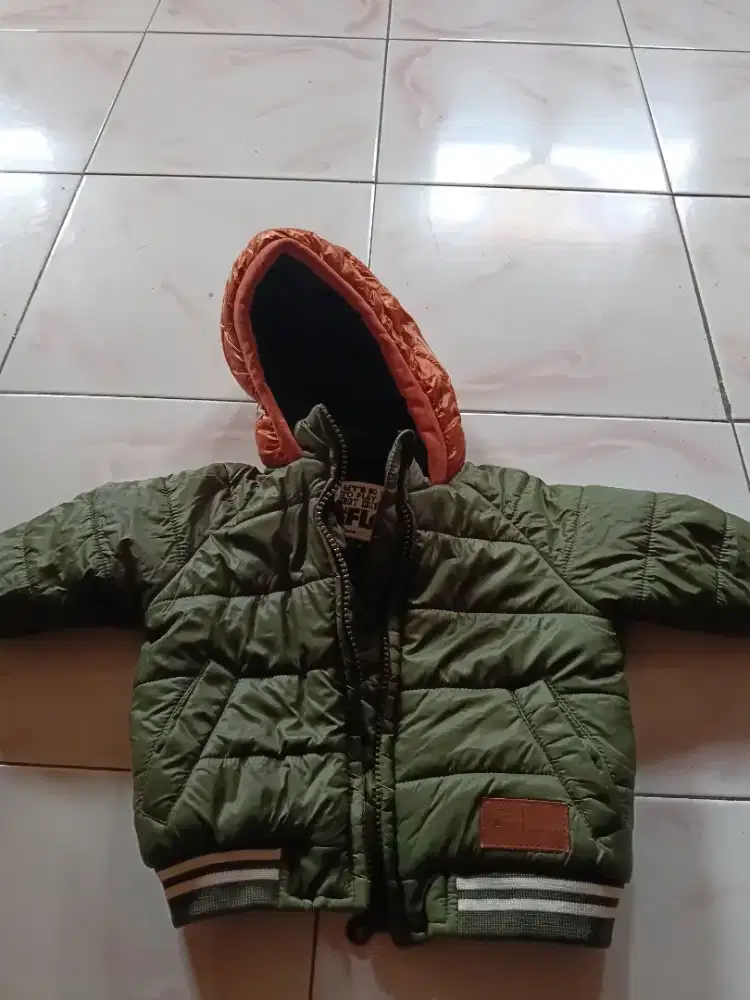 Jaket anak usia 6 bulan sampe 1 tahun