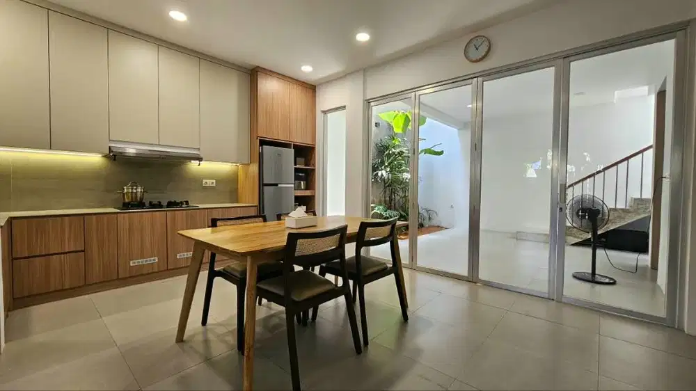 Rumah Full Furnished Siap Huni – Dekat RS, Supermarket, Mall & Kuliner