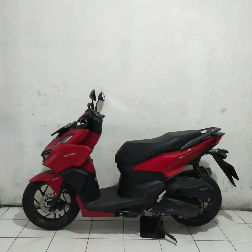 Honda Vario 160 Non ABS 2022 Orisinil Bagus lengkap