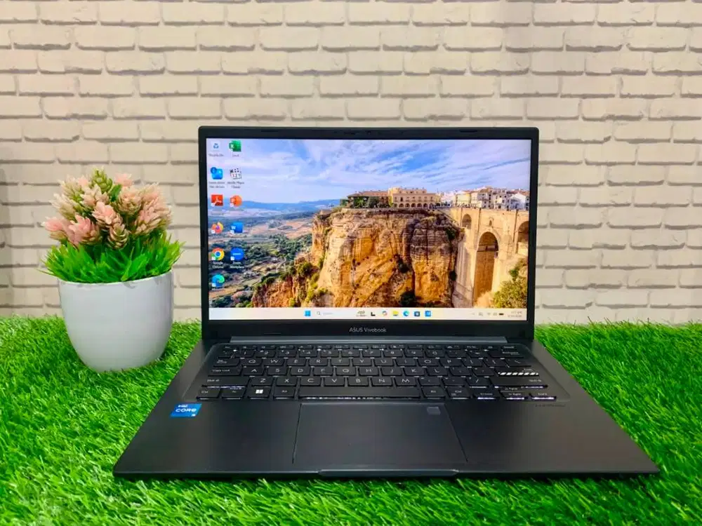 LAPTOP BEKAS ASUS VIVOBOOK A1404ZA Intel Core i5 GEN 12
