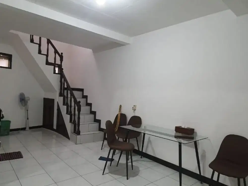 DISEWAKAN RUMAH SUPRATMAN RIAU DEKAT GEDUNG SATE KOTA BANDUNG