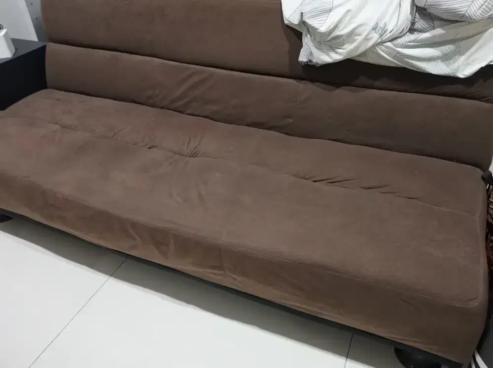 Sofa lipat informa