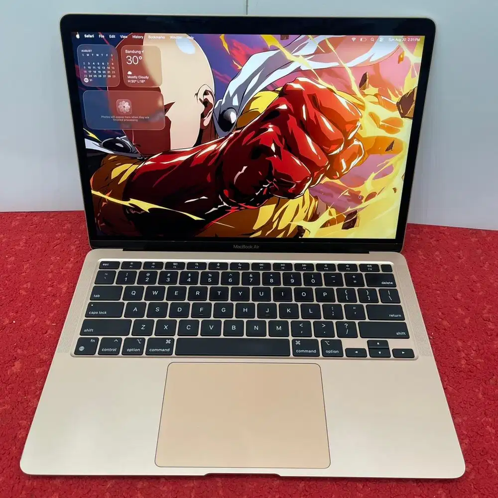 Macbook Air 13 inch, M1 2020 Gold