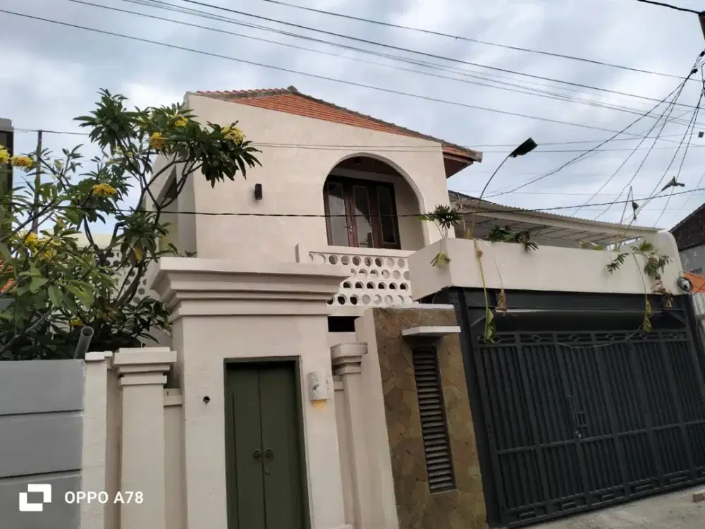 Dijual Villa Baru Full Furniture Pengiyasan Sanur Denpasar Selatan  Dekat pantai mertasari