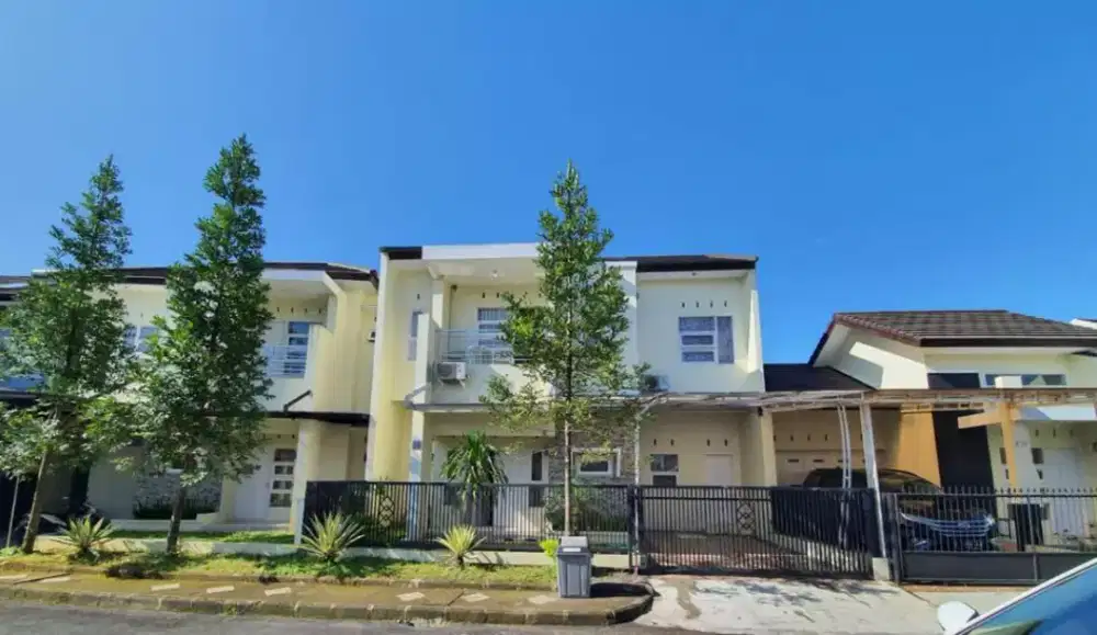 Di jual cepat rumah 2 lantai shm tanpa perantara