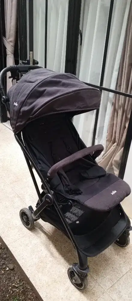 Preloved Stroller Joie Tourist