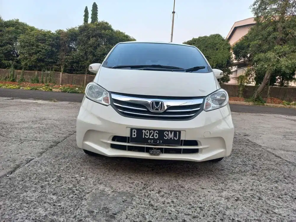 Honda Freed psd at 2011