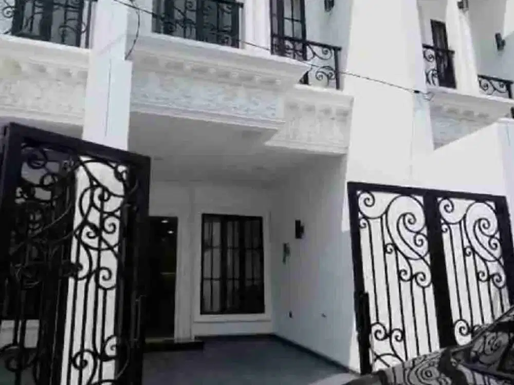 Rumah baru murah american classic di cengkareng