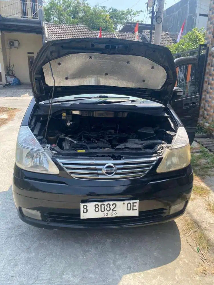 Nissan Serena 2004 Bensin