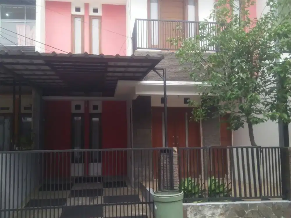 Rumah 2 Lantai Siap Huni di Komplek Buahbatu Regency