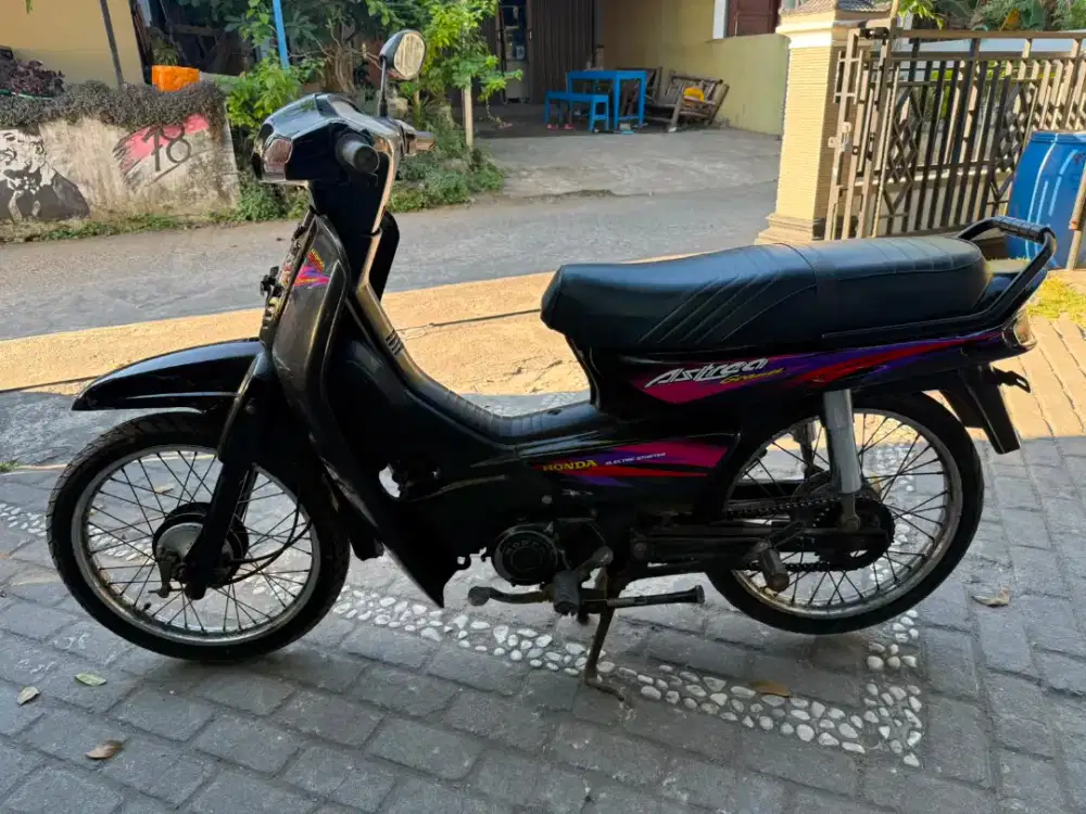 Astrea grand THN 1996 plat B Jakarta