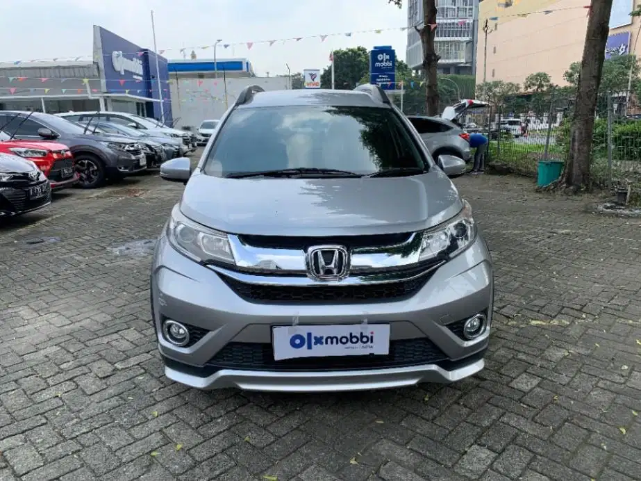 DP MURAH Honda BR-V 1.5 Prestige Bensin-AT 2017  C9NBB