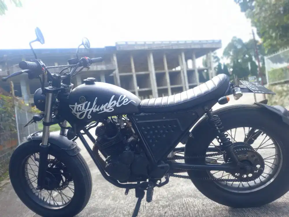 DIJUAL MOTOR CUSTOM YAMAHA SCORPIO