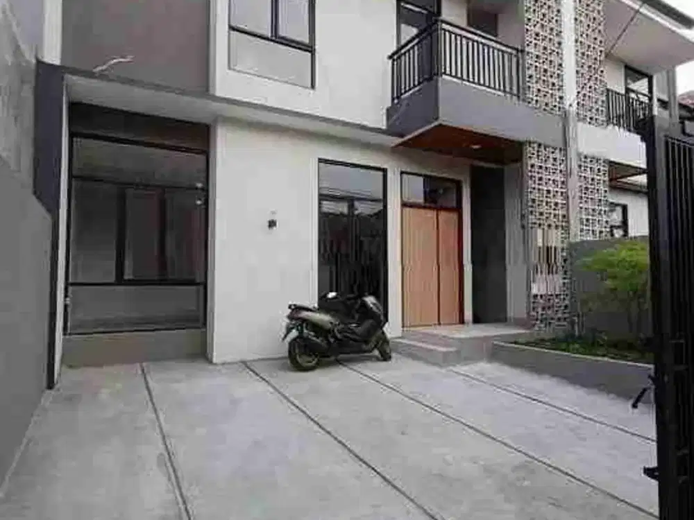 Rumah Baru 2 Lantai Siap Huni Di Turangga