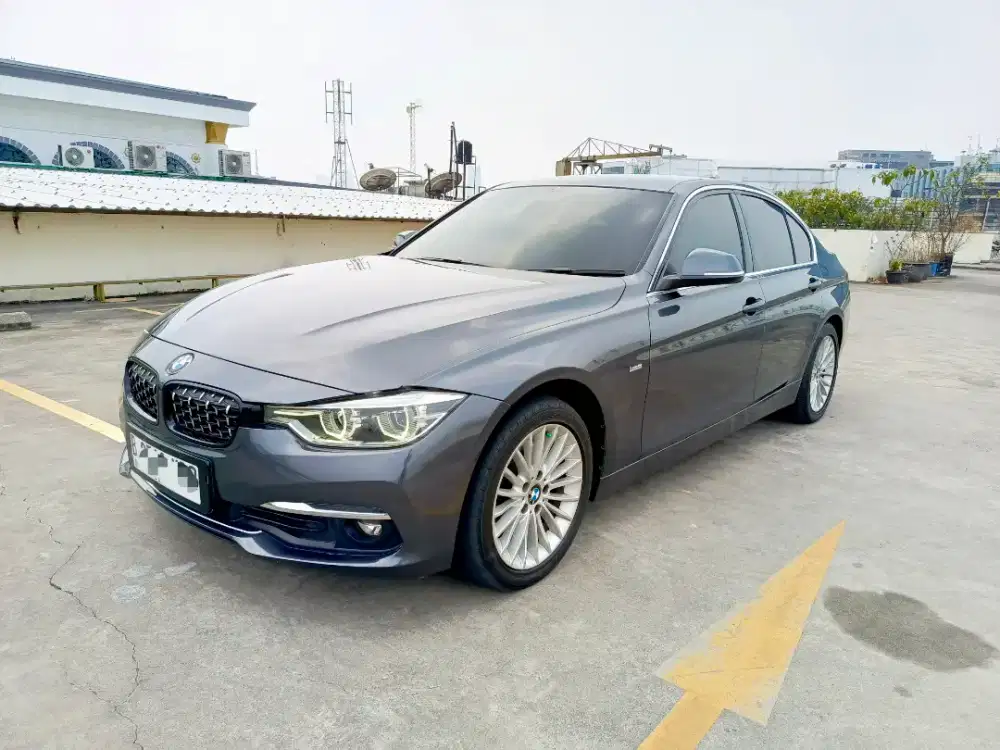 BMW 320i F30 Tdp 17jt 2018 / 2019