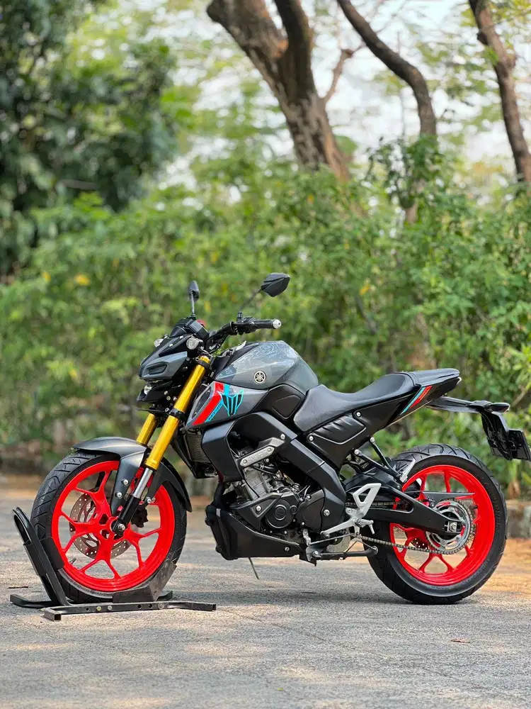 YAMAHA MT15 GREY 2021 KM RENDAH PAJAK PANJANG SUPERB