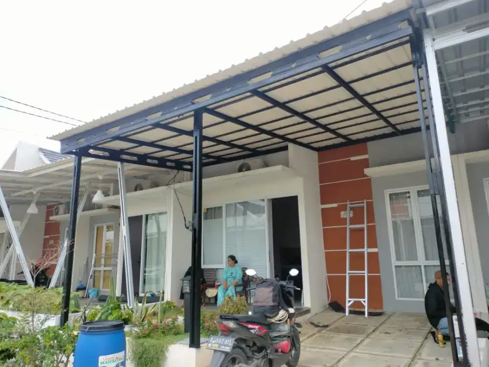 Kanopi baja ringan