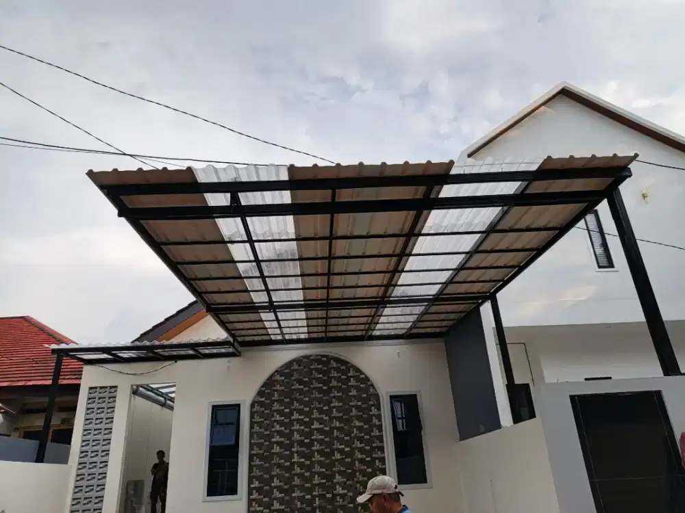 Kanopi baja ringan