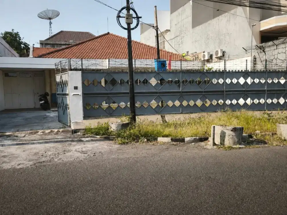 DISEWAKAN RUMAH USAHA DAERAH SURABAYA TENGAH KOTA (KH)