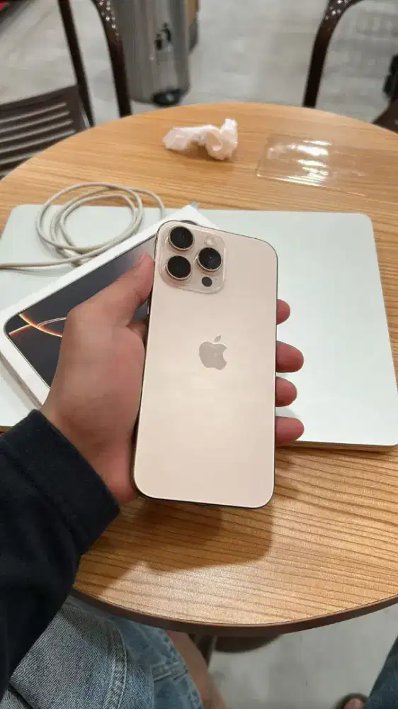 Ip 16pm 256gb iBox bh 93