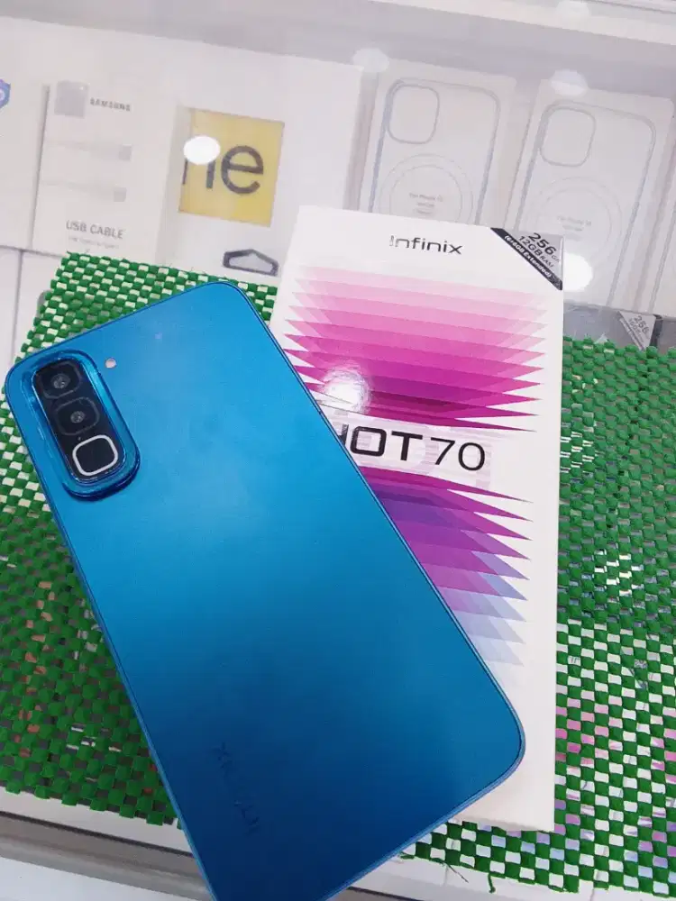 Infinix hot 70 baru