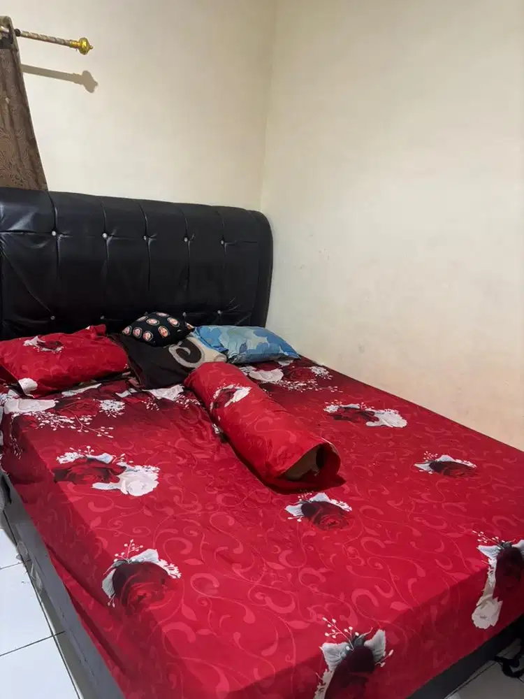 Kasur Tempat Tidur Bekas