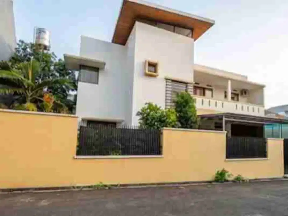 Dijual Rumah 2 Lantai Siap Huni Cigadung