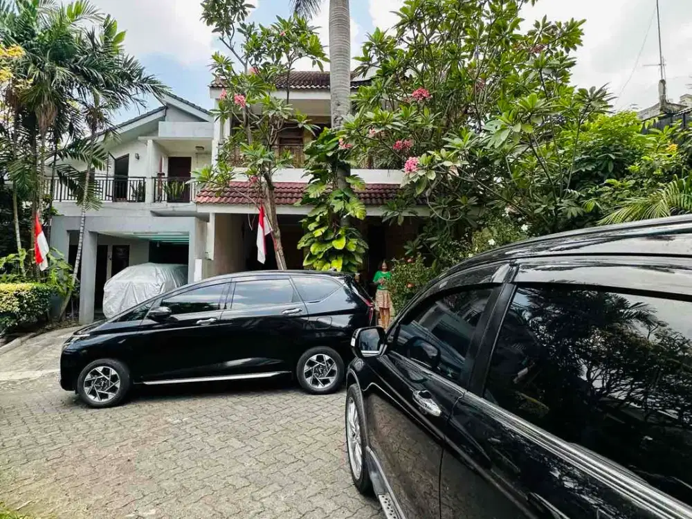 Jual Cepat Rumah Taman Bougenville Jatibening Caman  225 m2