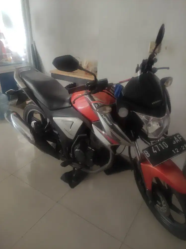 Motor Honda Megapro FI 2017