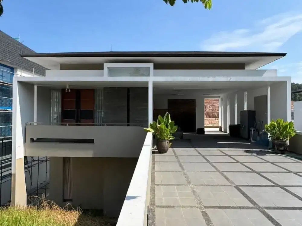 Dijual Rumah Mewah Grand Summit Batam