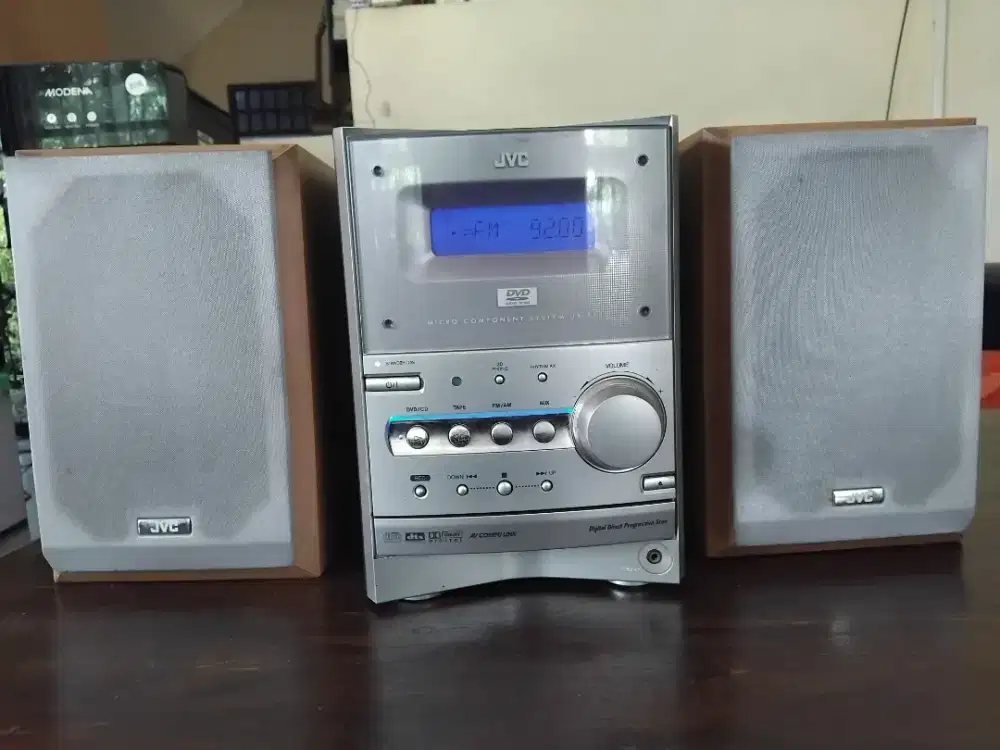 DIJUAL SEPERANGKAT AUDIO