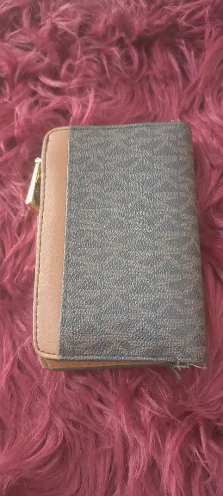 Dompet Michael Kors (MK)