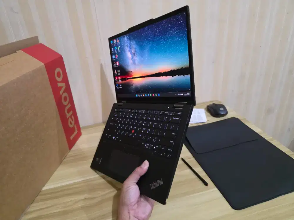 Laptop Thinkpad X13 2 in 1 Ultra 7 Pro ram 32gb Touch mrp spectre yoga