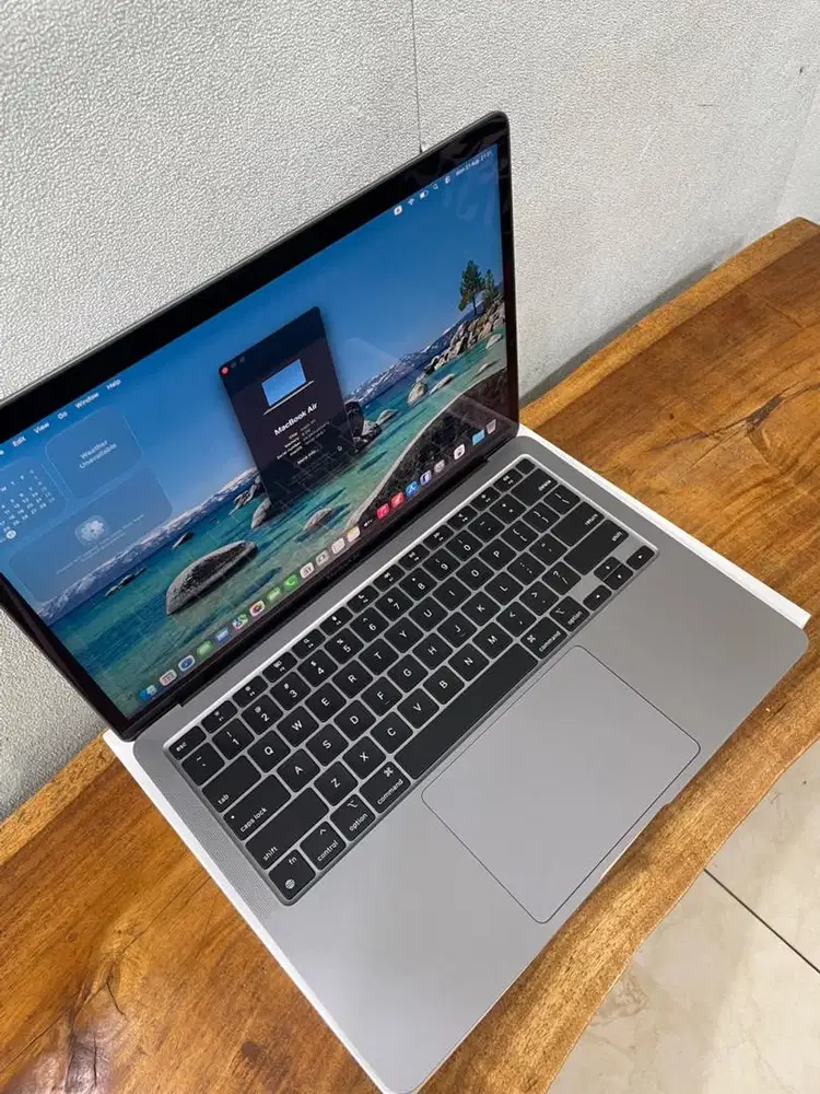 Macbook Air M1 8/256 Mulus