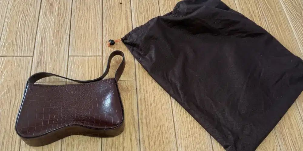guess croco brown embossed