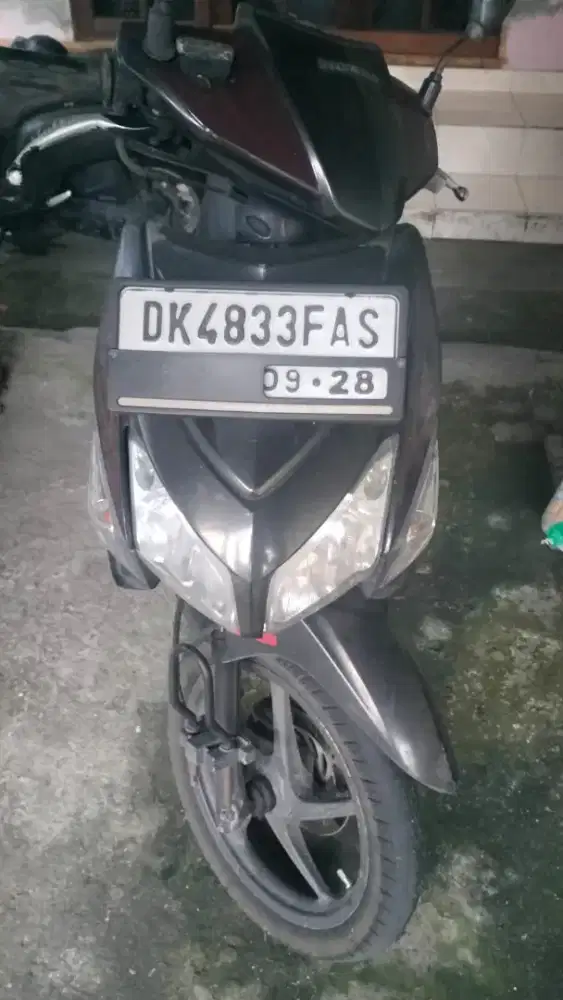 Di jual Motor Honda Vario tahun 2008 masih Bagus dan  mulus