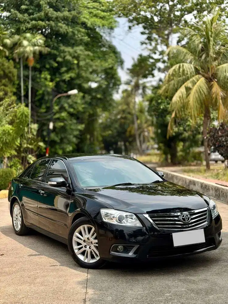 Toyota Camry V 2011