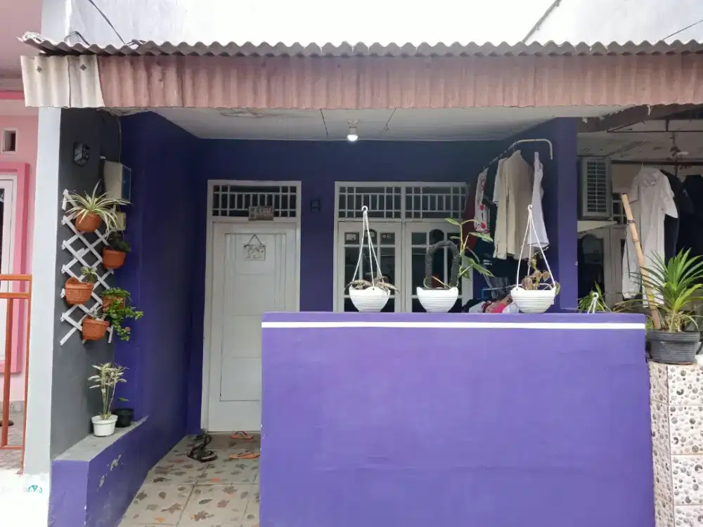 DIKONTRAKKAN RUMAH STRATEGIS – DEKAT PABRIK TERKEMUKA