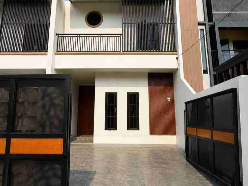 Rumah baru model tropical dalam komplek Megapolitan Cinere
