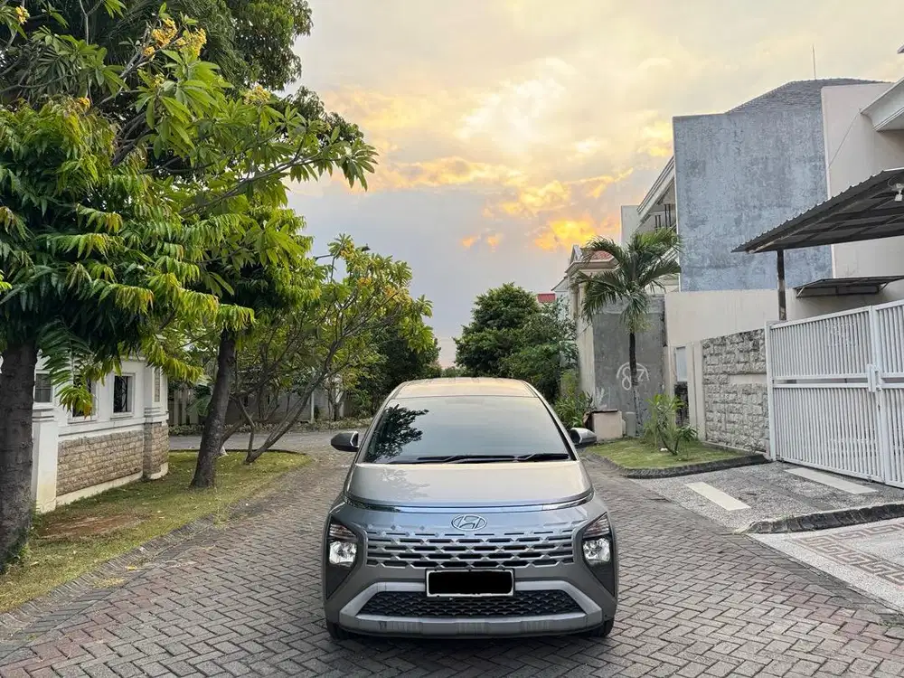 Hyundai Stargazer 1.5 Trend Matic 2023 Silver All New Plat B