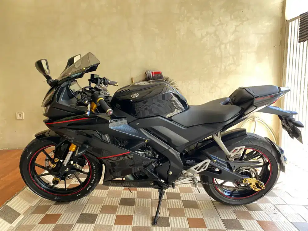 Yamaha r15 v3 mulus