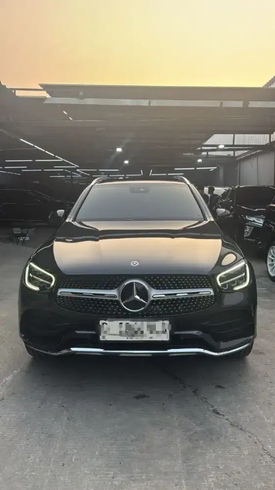 Mercedes Benz GLC200 Thn.2020 Automatic Hitam, Pemakaian Pribadi