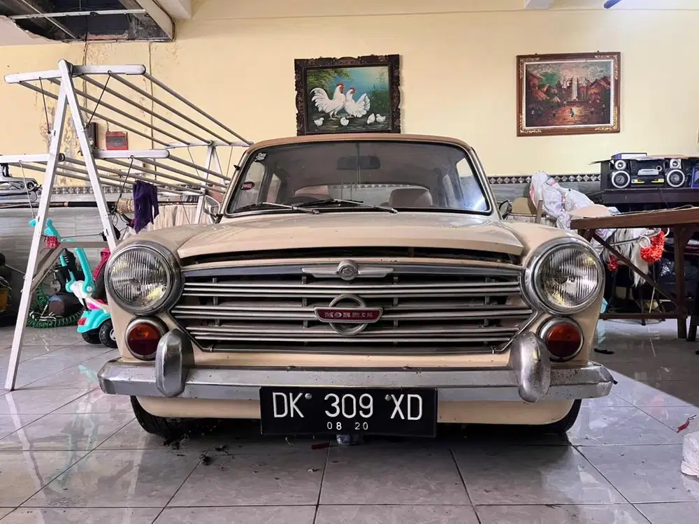MORRIS MINOR 1300 4 pintu mobil kolektor rare