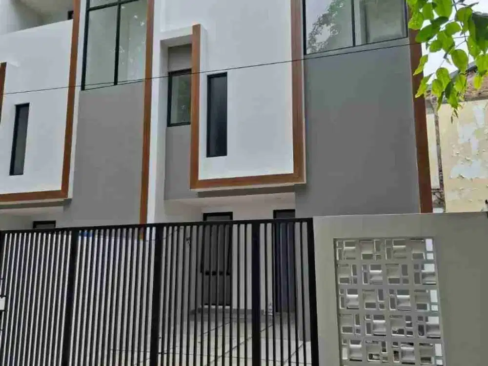 Disewakan rumah baru Citra garden  2, 3 lantai, 3+1 kt, 3+1 km, shm